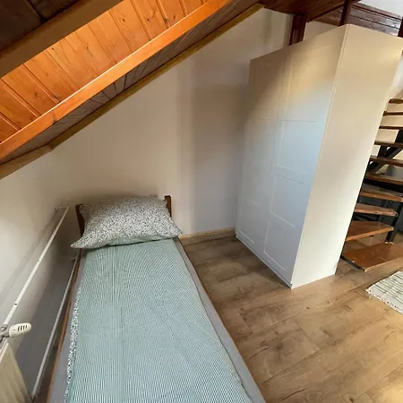 Varady's Large With Private Parking Kassa