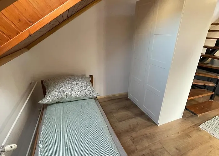 Varady's Large With Private Parking קושיצה