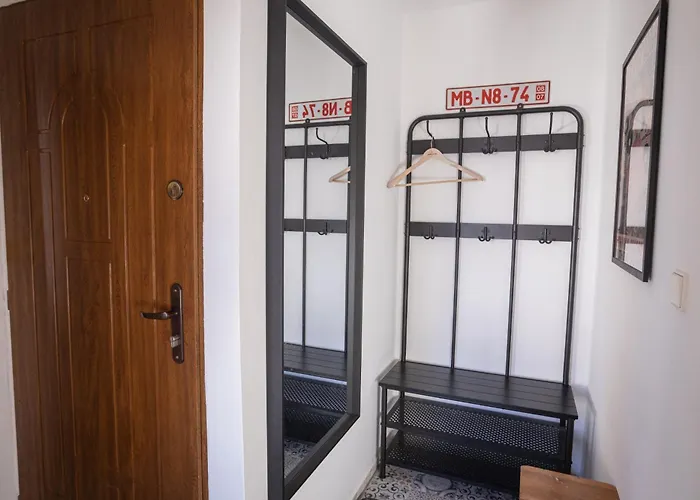 Varady's Large With Private Parking Košice