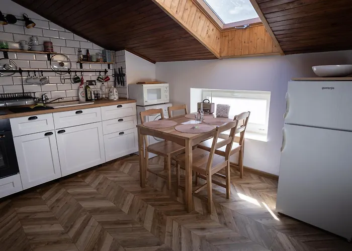 Varady's Large With Private Parking Apartmán Košice