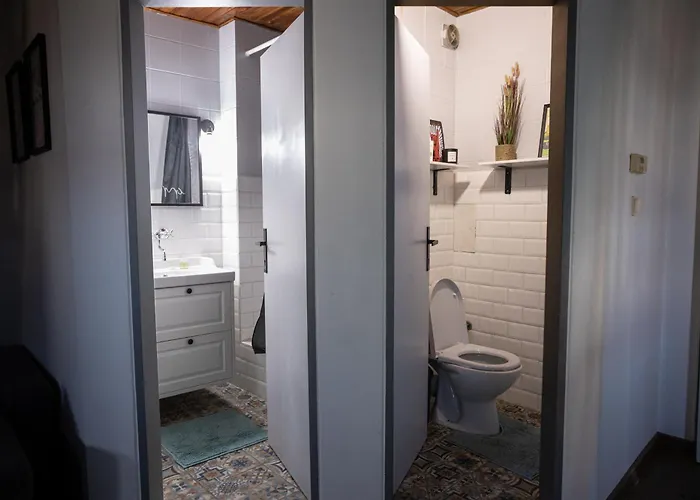 Varady's Large With Private Parking * קושיצה